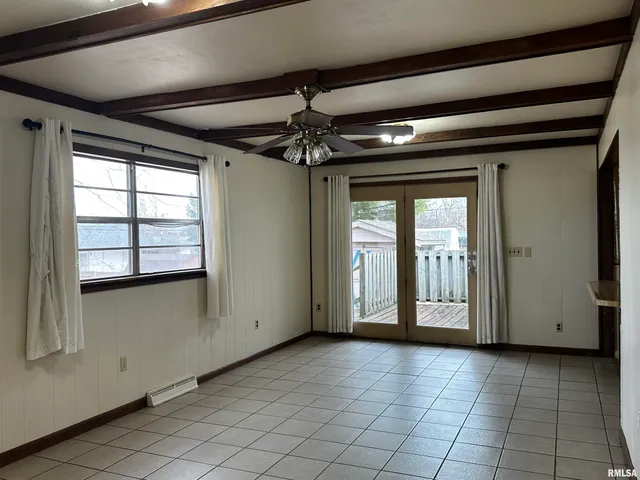 $159,900 | 606 West Hall Drive, Jacksonville, IL 62650