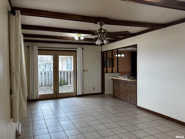 $159,900 | 606 West Hall Drive, Jacksonville, IL 62650