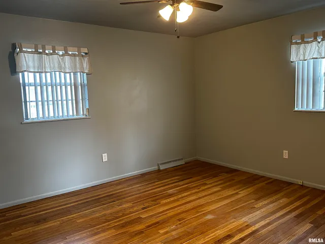 $159,900 | 606 West Hall Drive, Jacksonville, IL 62650