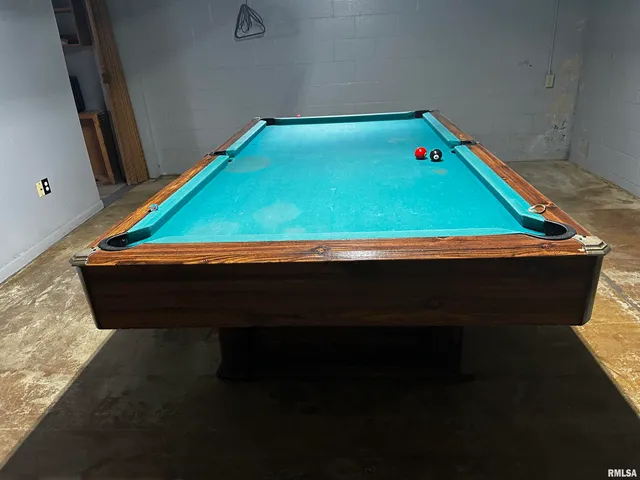 $159,900 | 606 West Hall Drive, Jacksonville, IL 62650