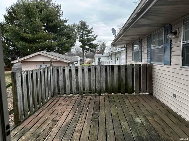 $159,900 | 606 West Hall Drive, Jacksonville, IL 62650