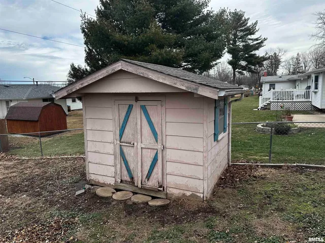 $159,900 | 606 West Hall Drive, Jacksonville, IL 62650