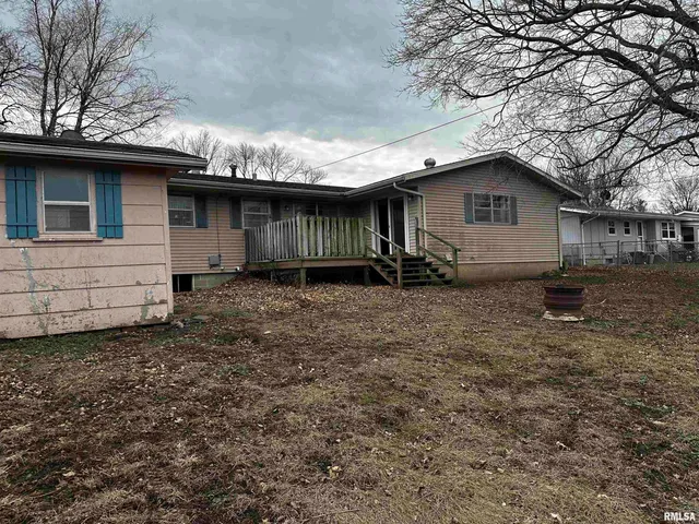 $159,900 | 606 West Hall Drive, Jacksonville, IL 62650