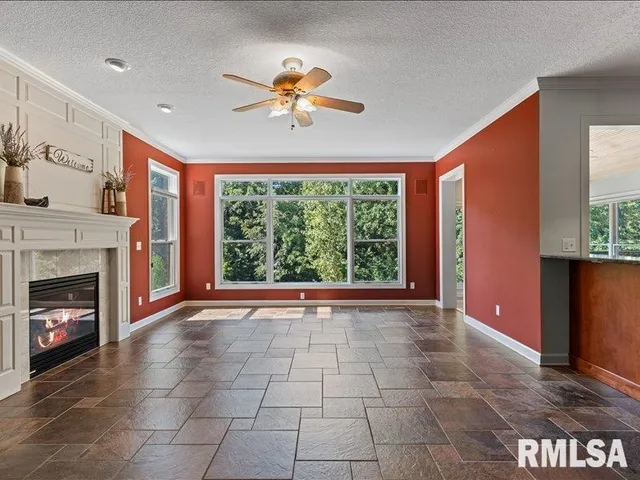 $759,000 | 6800 Ridges Court, Bettendorf, IA 52722