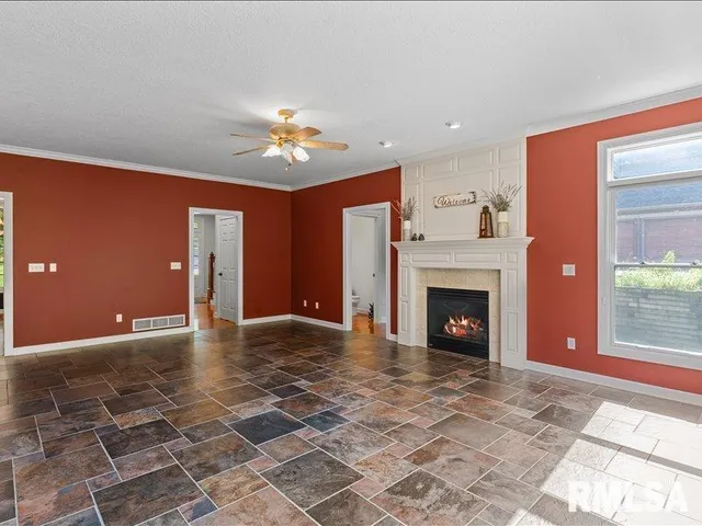 $759,000 | 6800 Ridges Court, Bettendorf, IA 52722