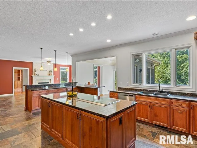 $759,000 | 6800 Ridges Court, Bettendorf, IA 52722