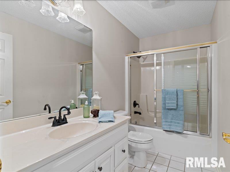 6800 Ridges Court Bettendorf, IA 52722 - Photo 33 of 59