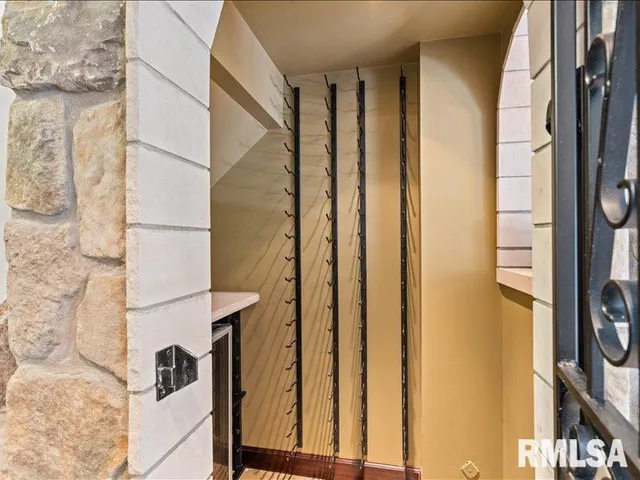 $759,000 | 6800 Ridges Court, Bettendorf, IA 52722