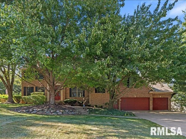 $759,000 | 6800 Ridges Court, Bettendorf, IA 52722