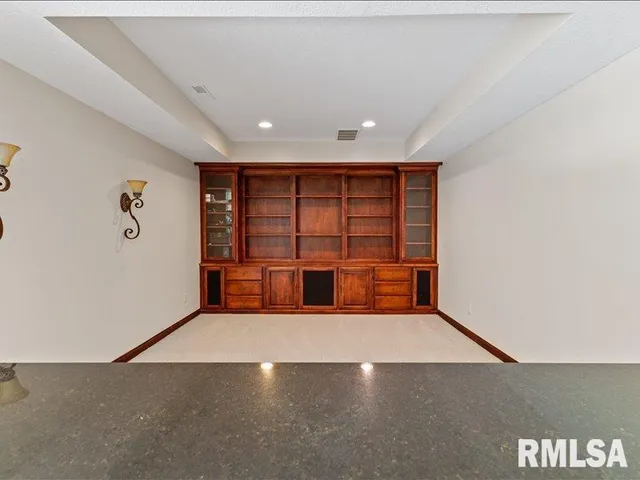 $759,000 | 6800 Ridges Court, Bettendorf, IA 52722