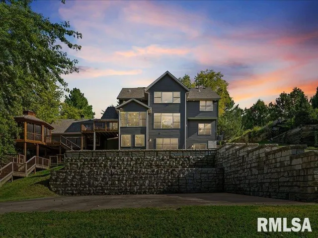 $759,000 | 6800 Ridges Court, Bettendorf, IA 52722