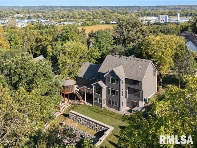 $759,000 | 6800 Ridges Court, Bettendorf, IA 52722