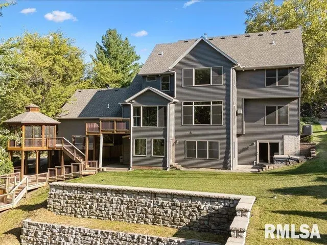 $759,000 | 6800 Ridges Court, Bettendorf, IA 52722