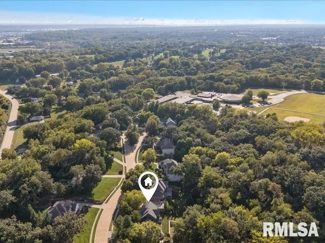 $759,000 | 6800 Ridges Court, Bettendorf, IA 52722