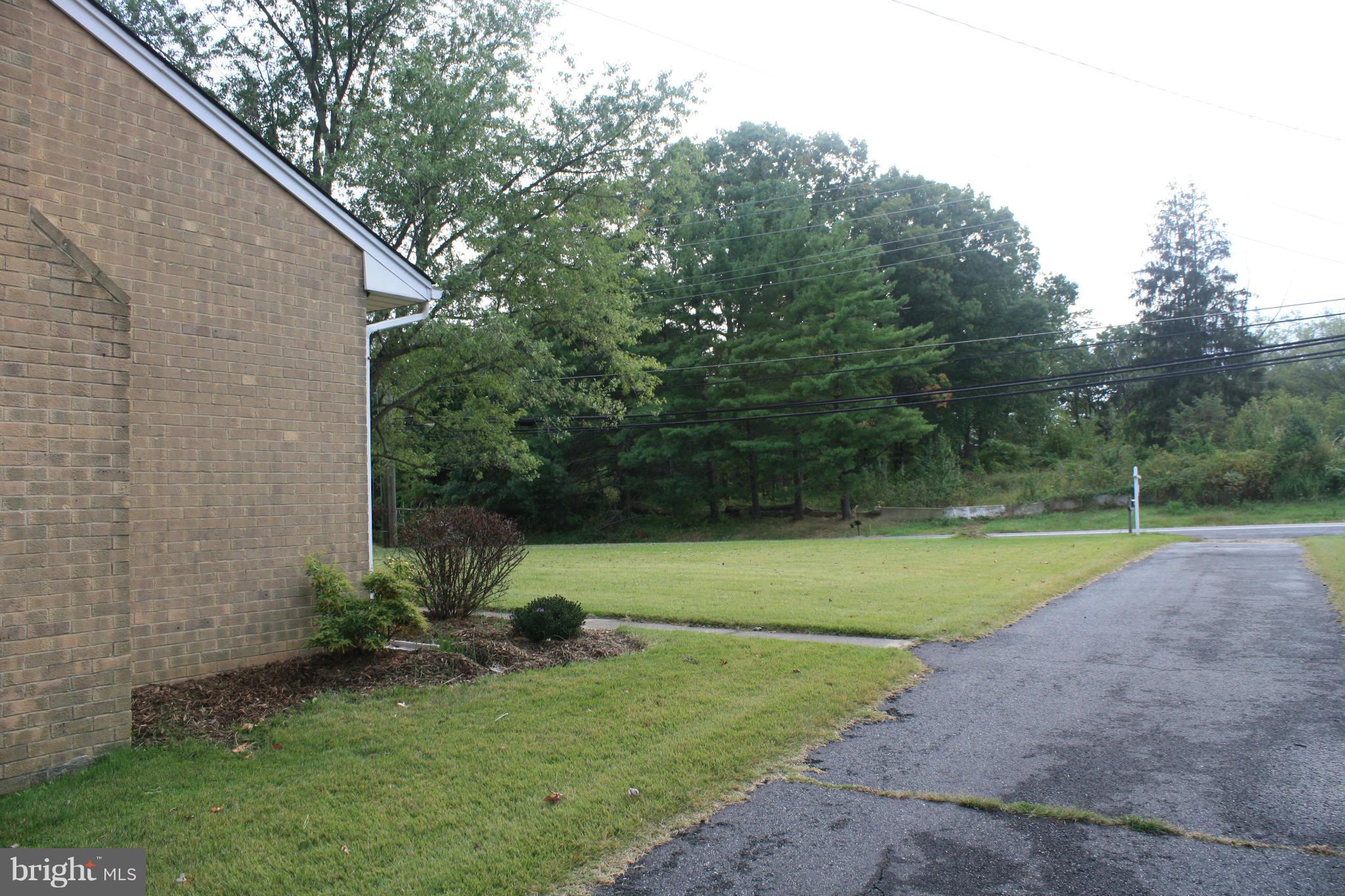 733 Magnolia Road Edgewood, MD 21040 - Photo 11 of 28 Exterior (General)
