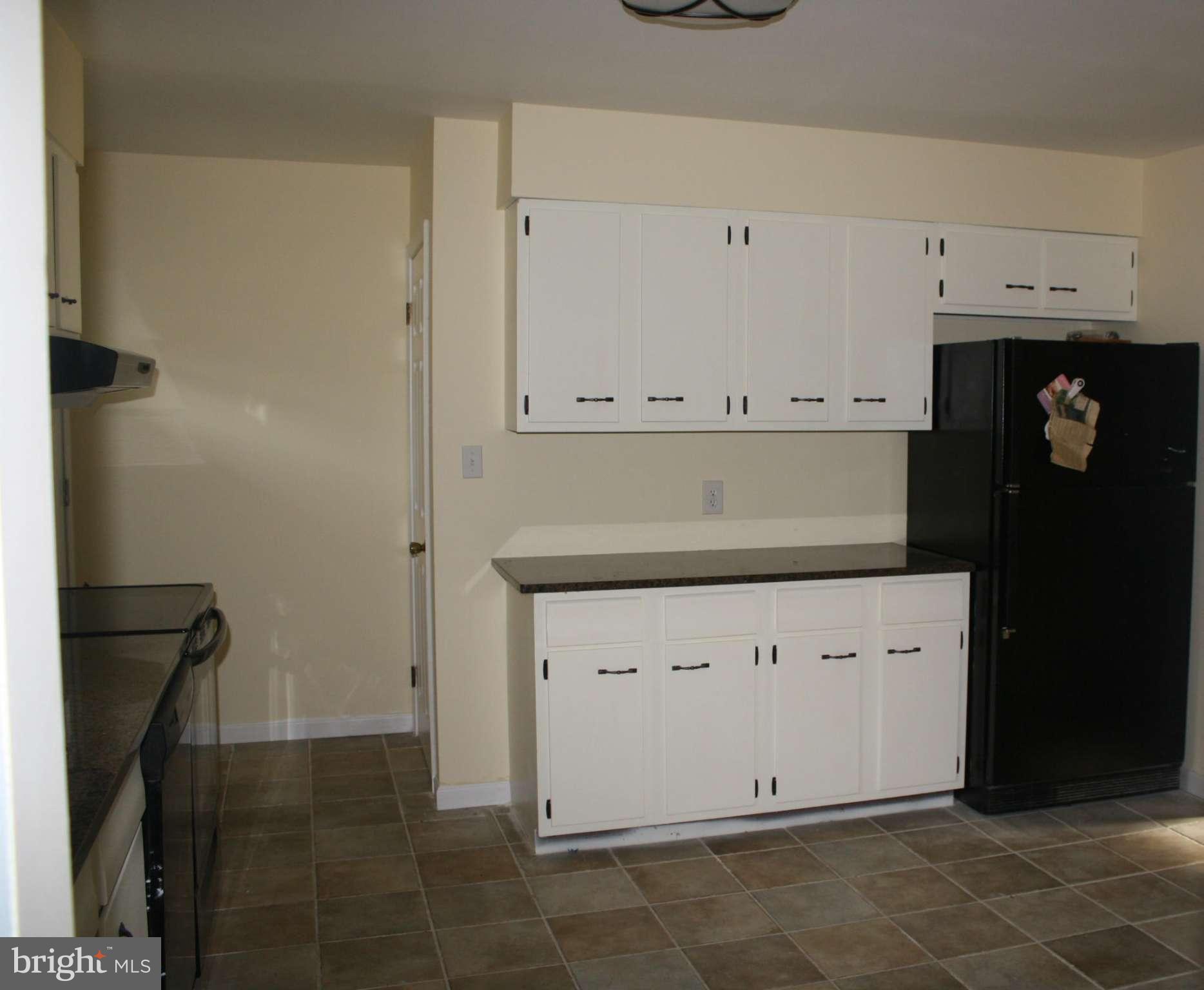 733 Magnolia Road Edgewood, MD 21040 - Photo 18 of 28 Kitchen