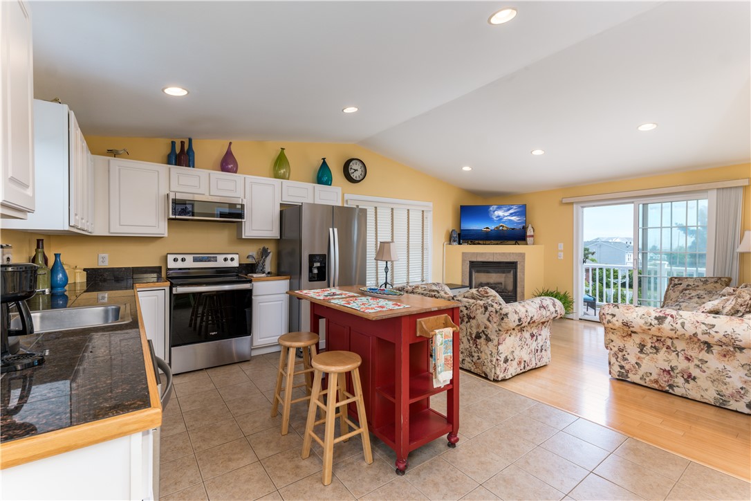 55 Winnapaug Road, Unit 7 Westerly, RI 02891 - Photo 14 of 23