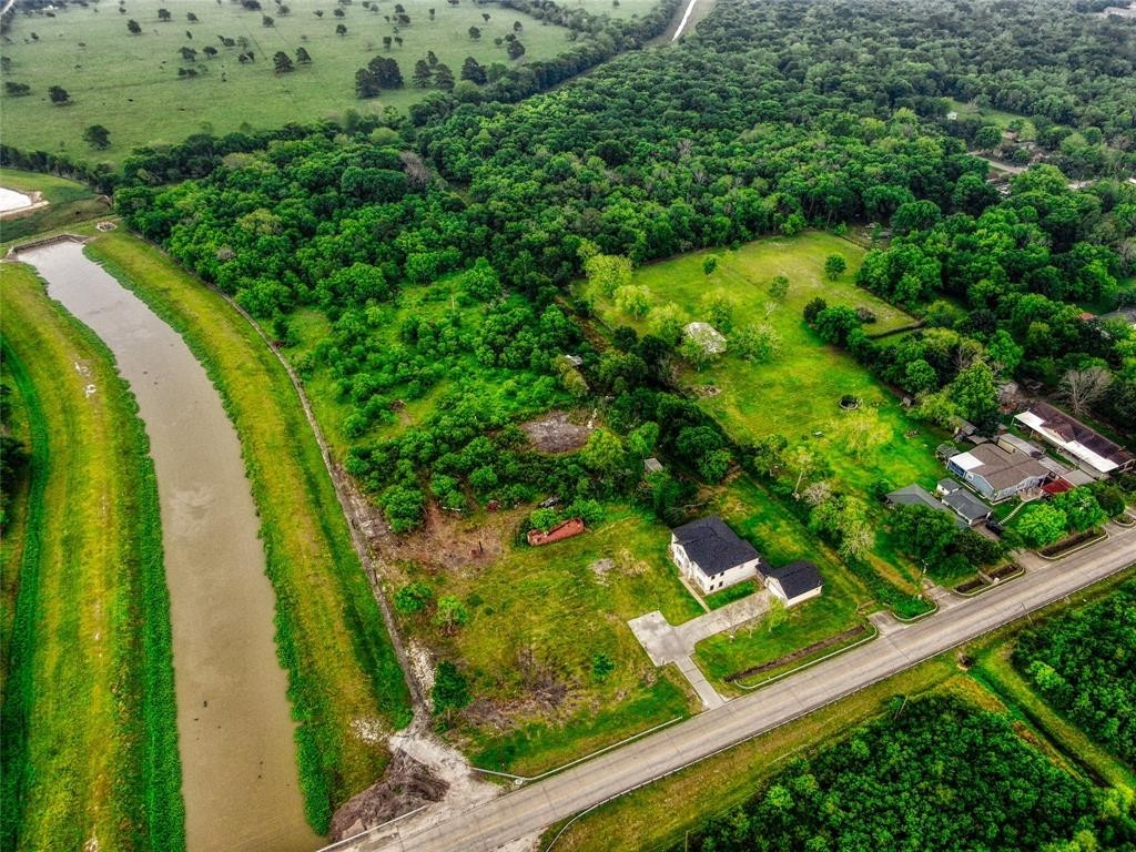 7812 Wade Road Baytown, TX 77521 - Photo 21 of 32