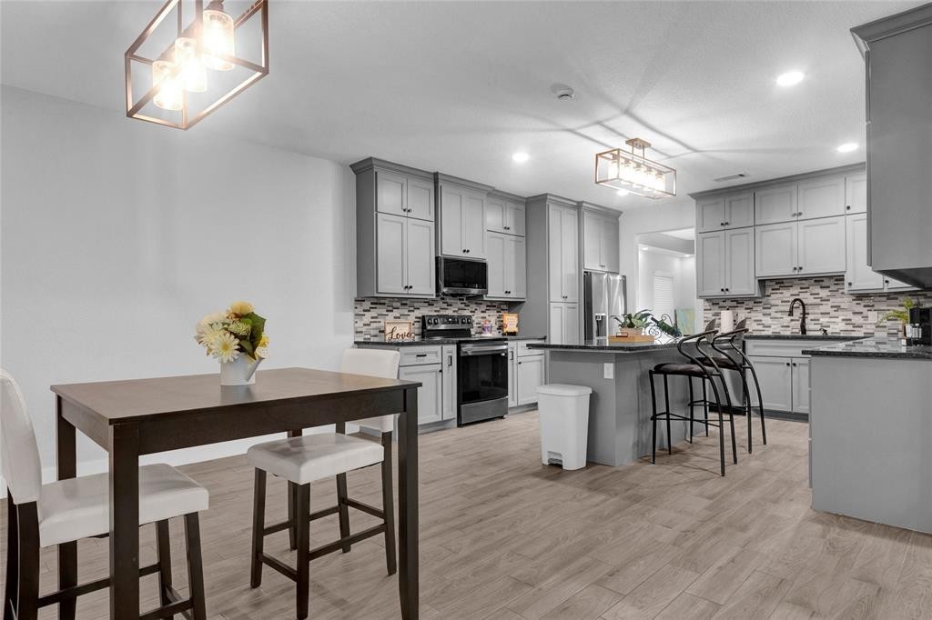 7812 Wade Road Baytown, TX 77521 - Photo 9 of 32