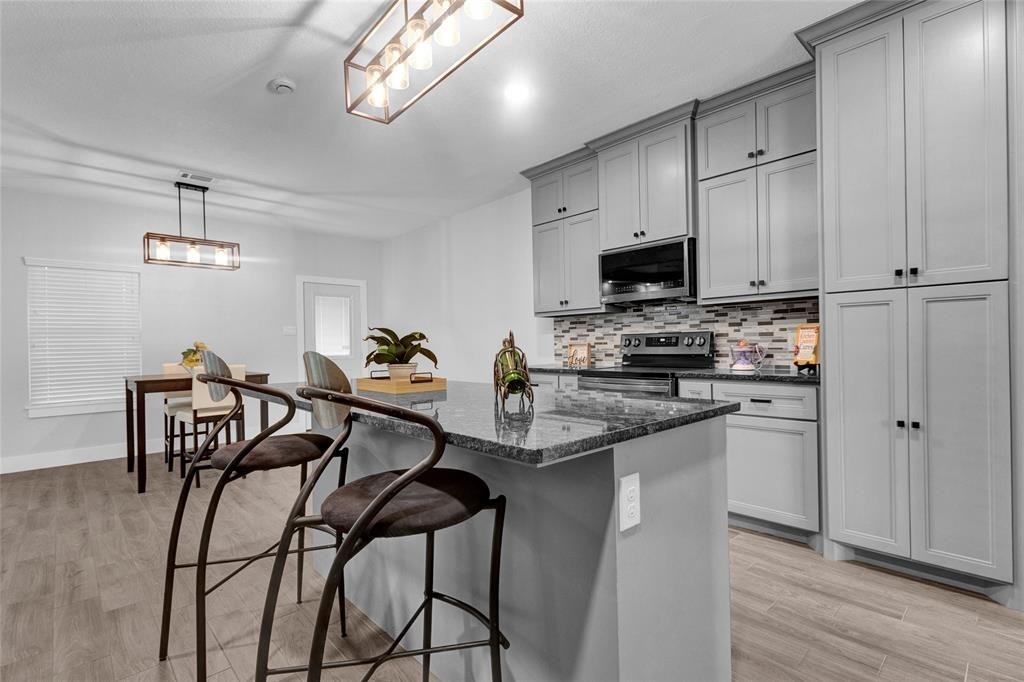 7812 Wade Road Baytown, TX 77521 - Photo 10 of 32