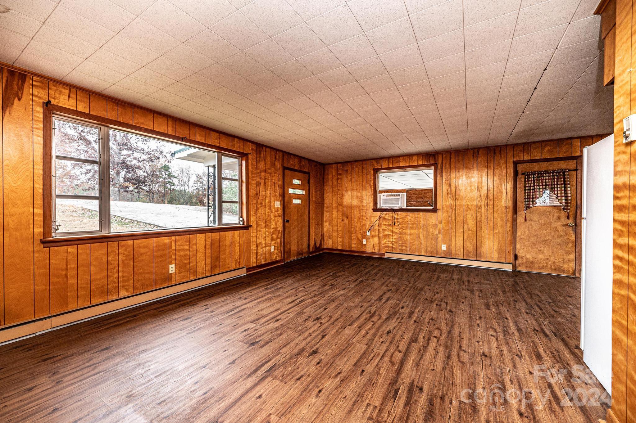 4852 Midway Sand Road Hickory, NC 28601 - Photo 8 of 31 Gallery Image 8