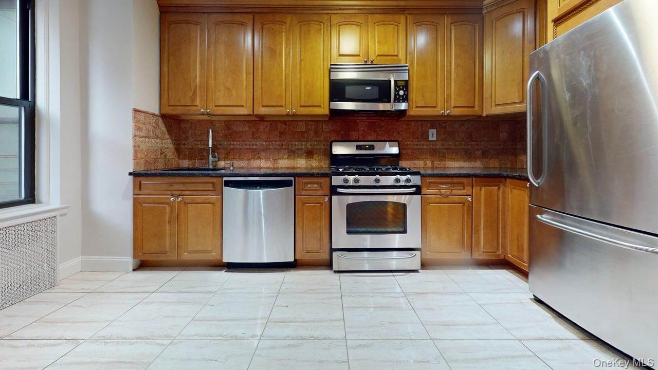 105-15 66th Road, Unit 2F Queens, NY 11375 - Photo 9 of 22