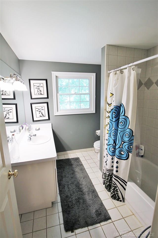 1177 Devonshire Road Grosse Pointe, MI 48230 - Photo 64 of 78 50018564-66.JPG