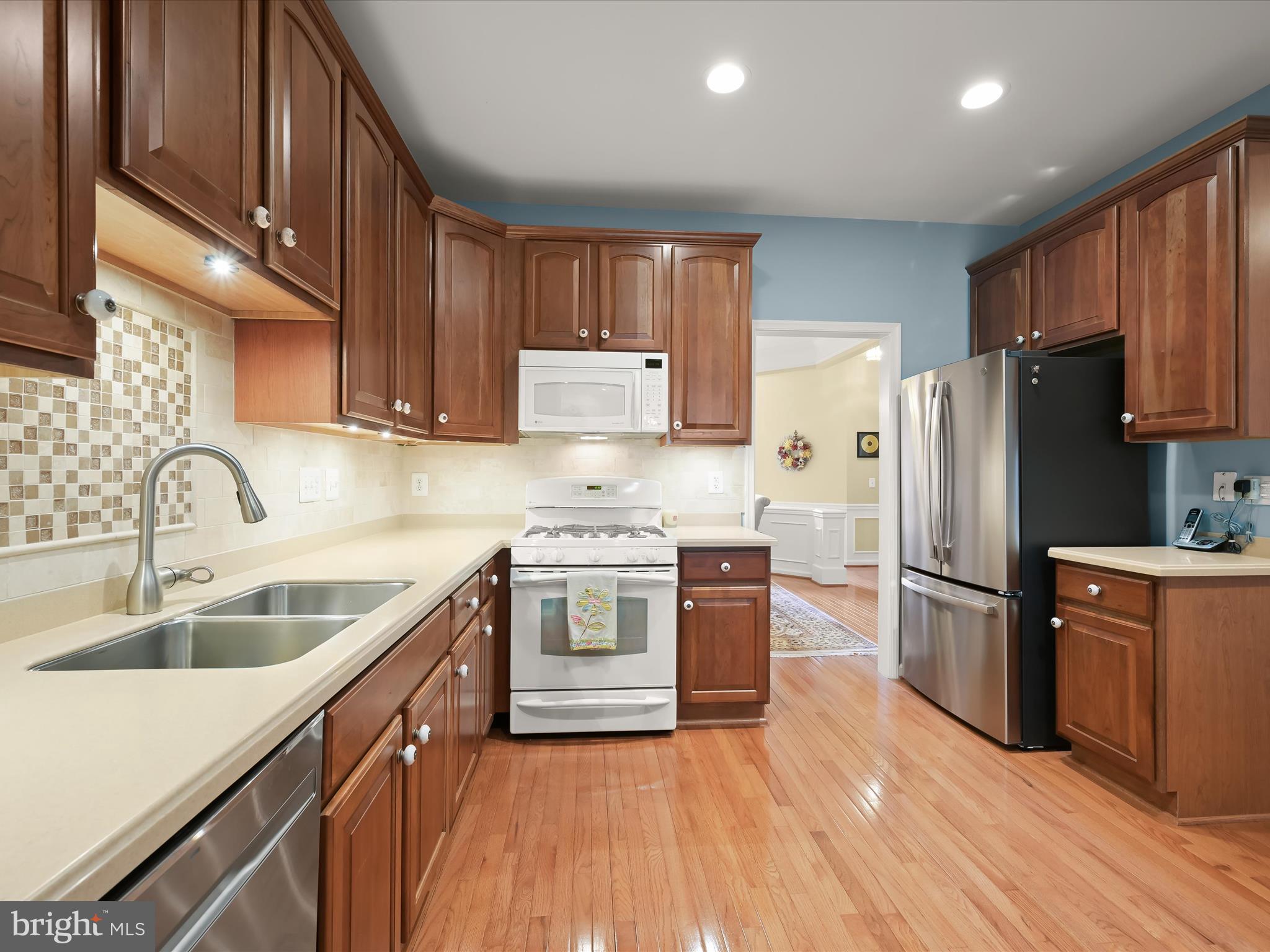 8214 Academy Road, Unit 25 Ellicott City, MD 21043 - Photo 17 of 64 Kitchen