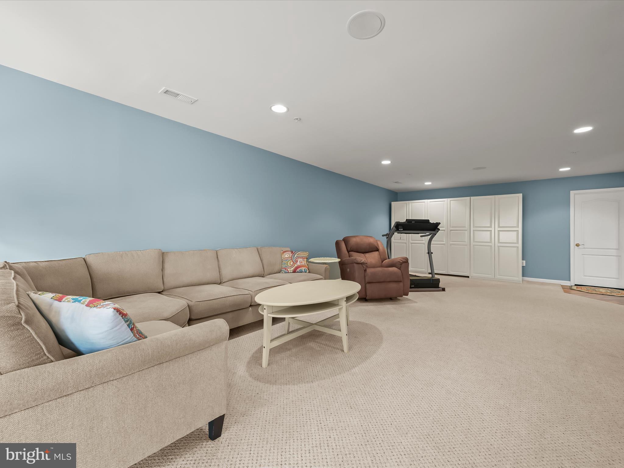 8214 Academy Road, Unit 25 Ellicott City, MD 21043 - Photo 45 of 64 Family room