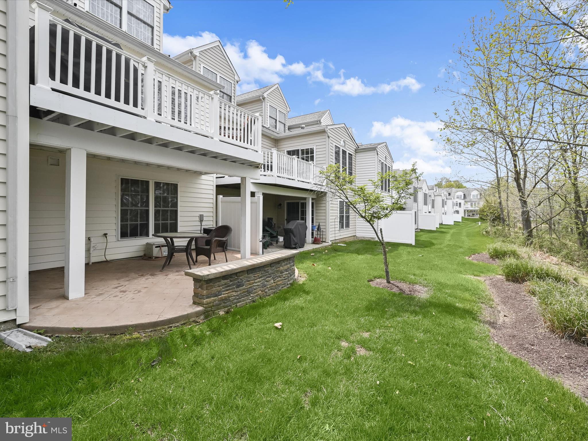 8214 Academy Road, Unit 25 Ellicott City, MD 21043 - Photo 53 of 64 Rounded edge patio