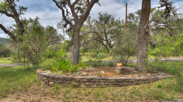 $1,200,000 | 4143 South South U Highway, Leakey, TX 78873