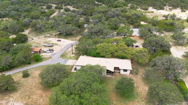 $1,200,000 | 4143 South South U Highway, Leakey, TX 78873
