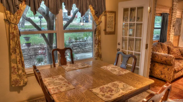 $1,200,000 | 4143 South South U Highway, Leakey, TX 78873