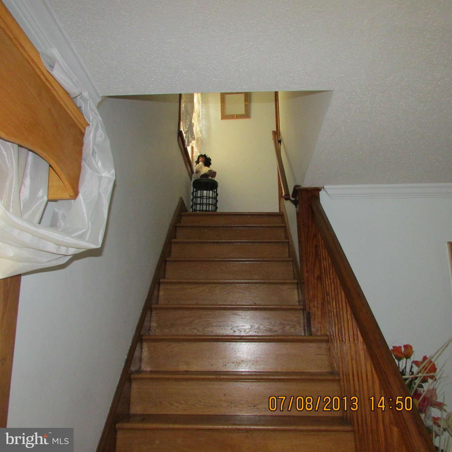 404 Frankle Street Baltimore, MD 21225 - Photo 9 of 28 Living Room