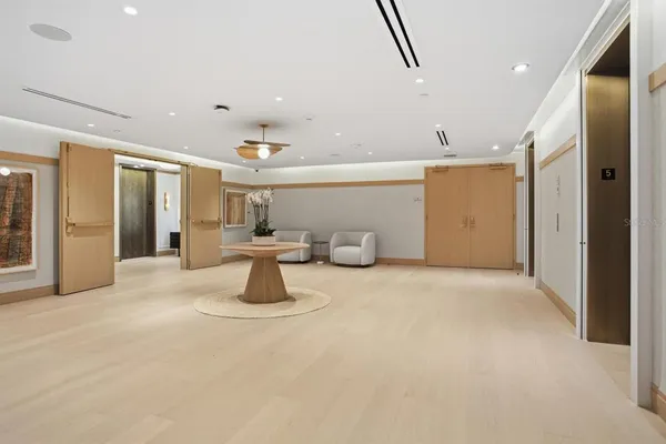 $13,500 | 3015 South Ysabella Avenue, Unit 1202, Tampa, FL 33629