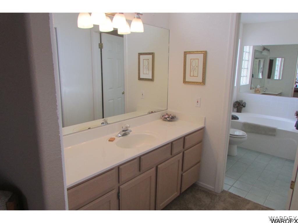 4219 Mercer Road Bullhead City, AZ 86429 - Photo 18 of 32 Master Bath