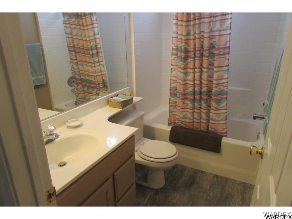 4219 Mercer Road Bullhead City, AZ 86429 - Photo 29 of 32 Guest Bath