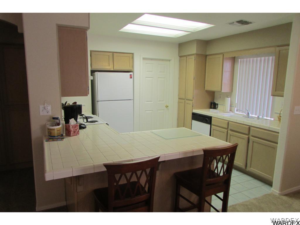 4219 Mercer Road Bullhead City, AZ 86429 - Photo 8 of 32 Gallery Image 8