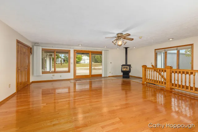 $425,000 | 1100 Hayes Road, Muir, MI 48860