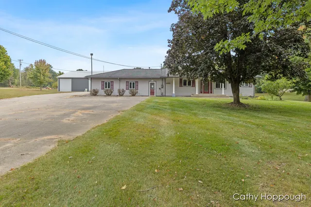 $425,000 | 1100 Hayes Road, Muir, MI 48860