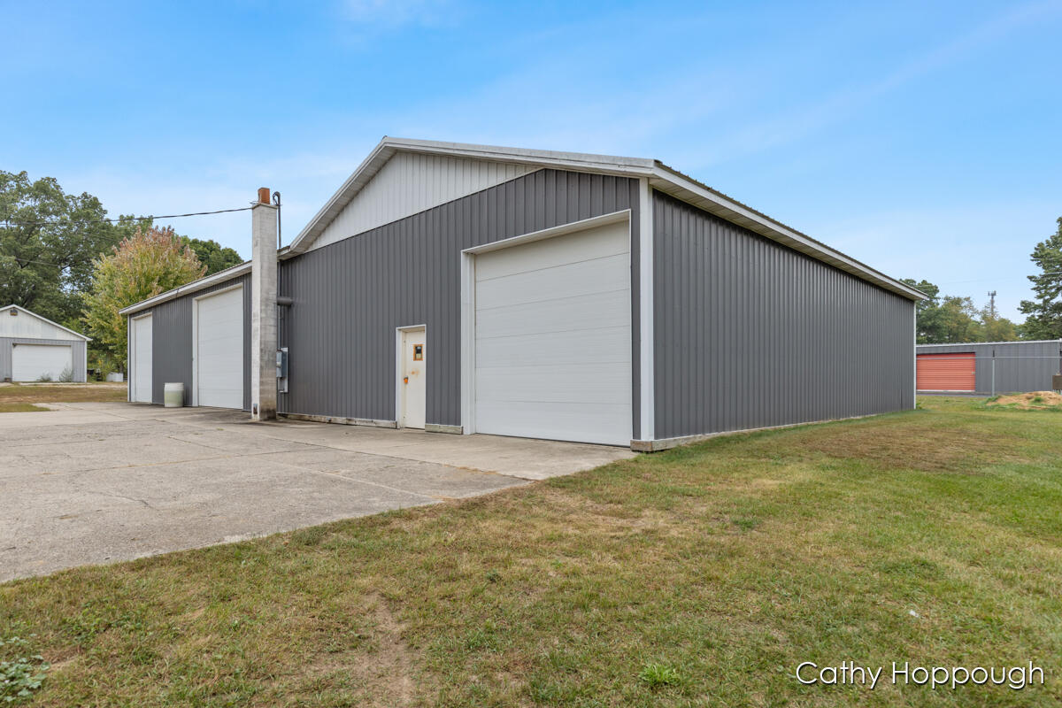 1100 Hayes Road Muir, MI 48860 - Photo 37 of 46 IMG_1036