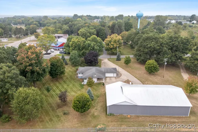 $425,000 | 1100 Hayes Road, Muir, MI 48860