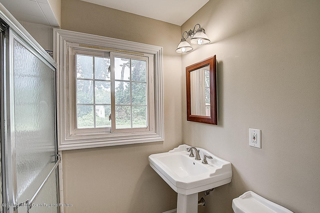 257 Lloyd Road Aberdeen, NJ 07747 - Photo 31 of 46 Lloyd Rd MLS-24