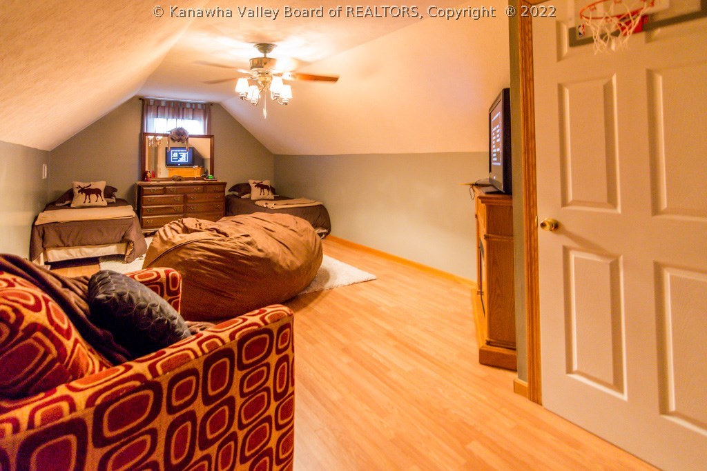 163 Kentuck Road Kenna, WV 25248 - Photo 21 of 27 Gallery Image 21