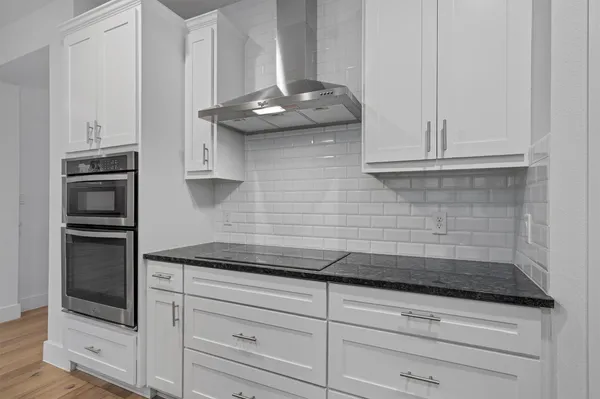 $8,000 | 5415 Woodview Avenue, Austin, TX 78756