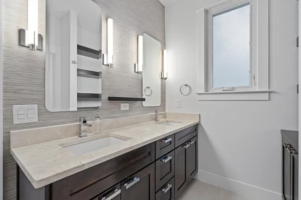 $8,000 | 5415 Woodview Avenue, Austin, TX 78756