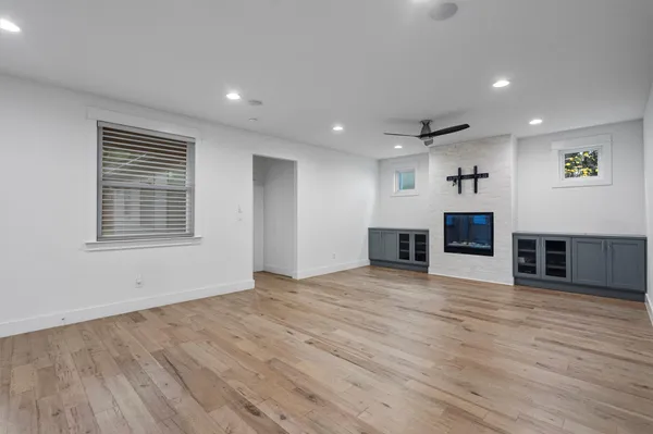 $8,000 | 5415 Woodview Avenue, Austin, TX 78756