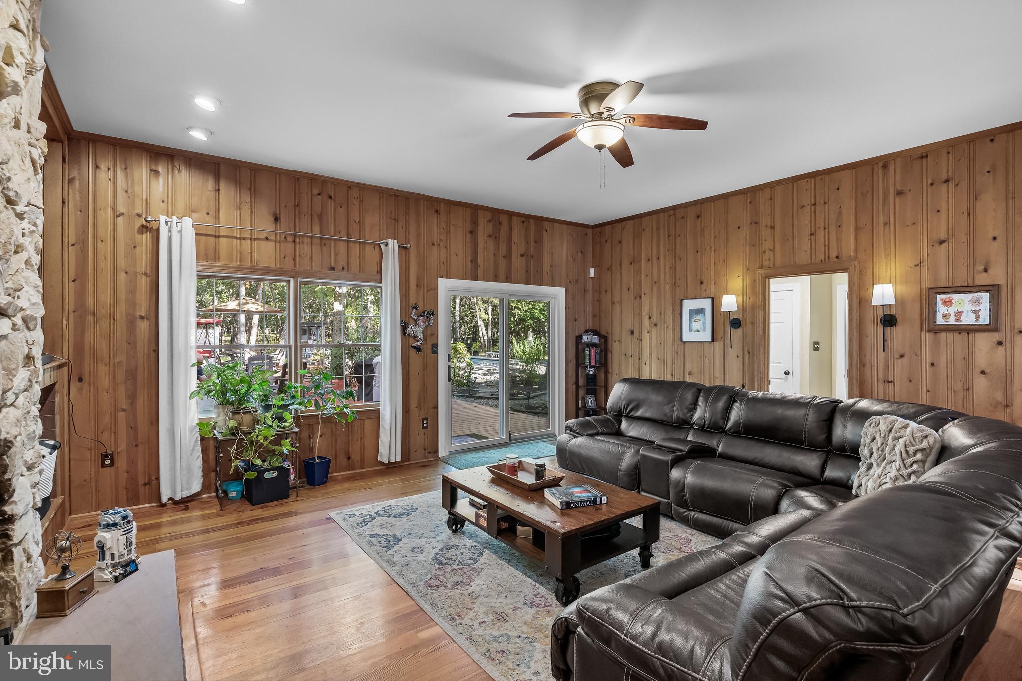 555 McKendimen Road Medford, NJ 08055 - Photo 17 of 73 family room