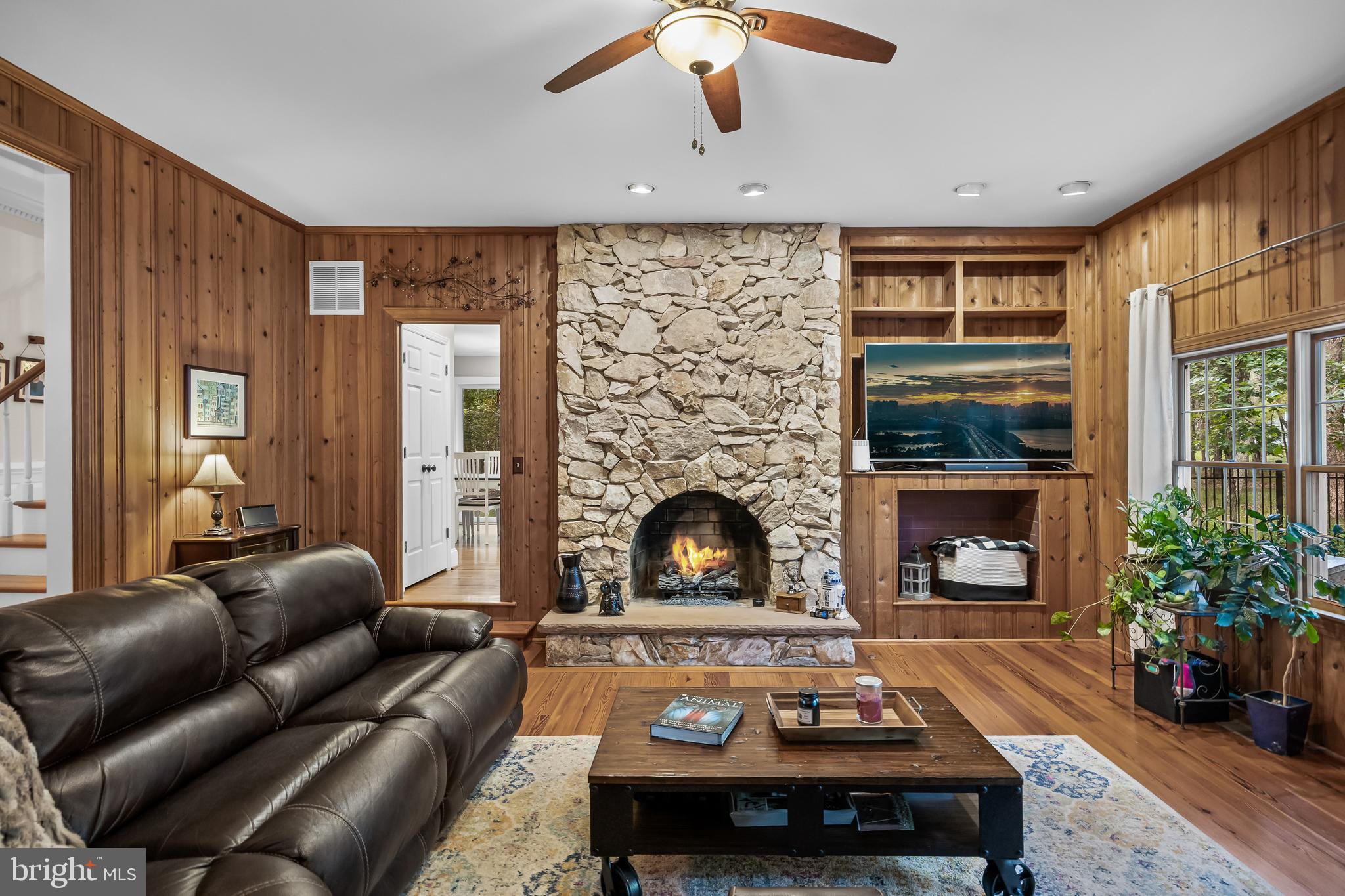 555 McKendimen Road Medford, NJ 08055 - Photo 19 of 73 custom built ins