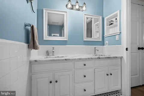 $925,000 | 555 McKendimen Road, Medford, NJ 08055